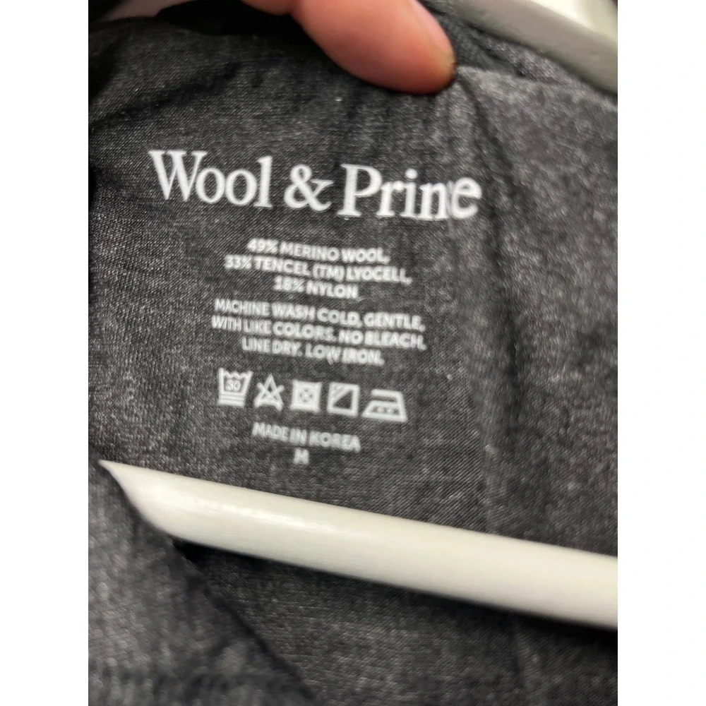 New Wool & Prince Mens Merino Wool Tencel Blend Hoodie Charcoal Gray Medium